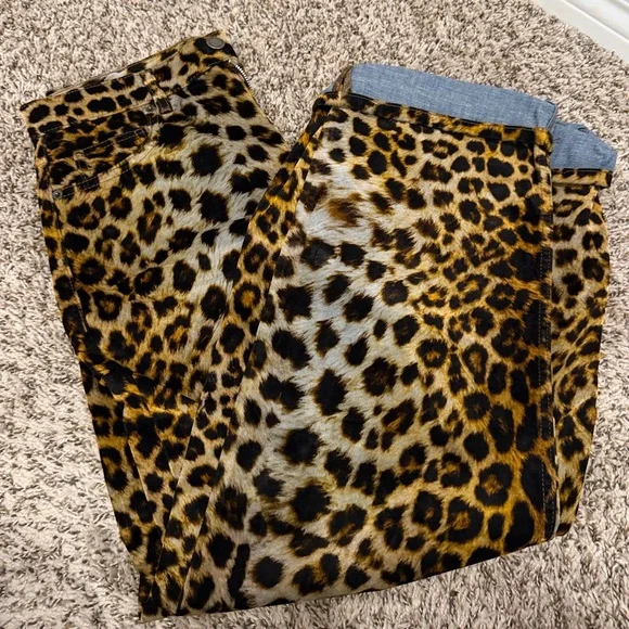 Zara Leopard Print Wide Leg Jeans - Picture 4 of 6